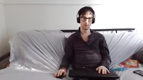 a Ordinary Boy online show from February 2026 08:51:01 PM