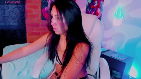 Camila-   free online show from February 2025 09:29:01 PM