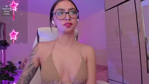 anny online show from January 2025 09:33:01 PM