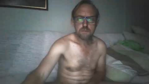 nachtigall25 online show from September 2025 10:57:02 PM