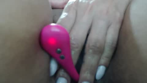 Snapshot of nadia_abaud chatting on February 2025 07:55:01 AM Nadia online show from February 2025 07:55:01 AM