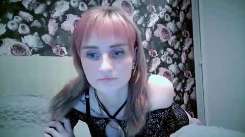 Snapshot of nadjia_sexy chatting on November 2025 05:48:01 PM Nadjia online show from November 2025 05:48:01 PM