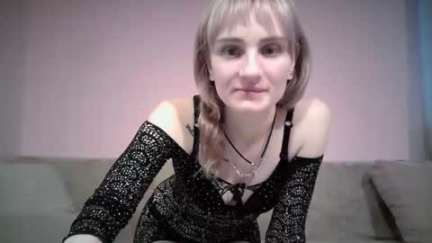 Snapshot of nadjia_sexy chatting on December 2025 07:28:01 AM Nadjia online show from December 2025 07:28:01 AM