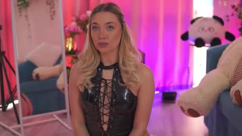 Nadia online show from February 2026 10:47:01 AM