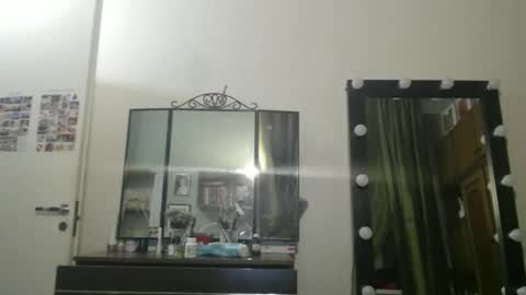 nadyagt online show from May 2026 09:11:01 PM