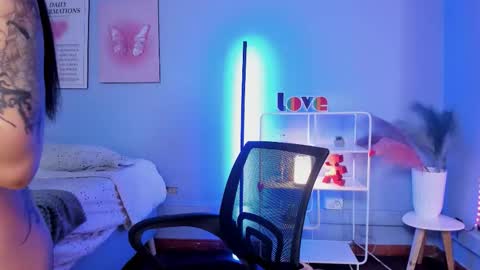 Naenia online show from March 2026 03:36:01 AM