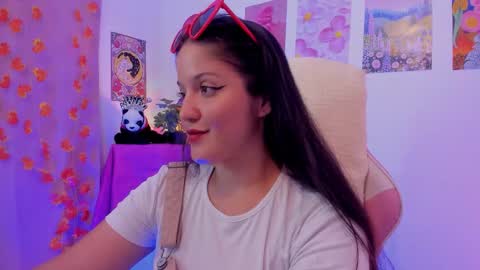 Snapshot of naharasoler chatting on December 2025 09:45:02 PM Nahara Soler online show from December 2025 09:45:02 PM