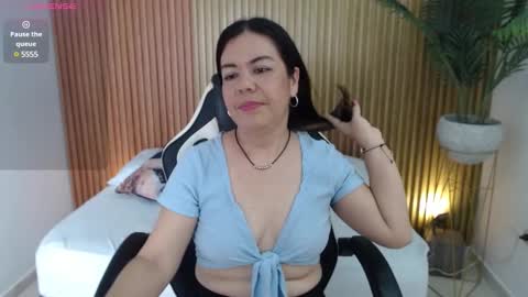 N A H I A online show from January 2025 02:46:01 PM