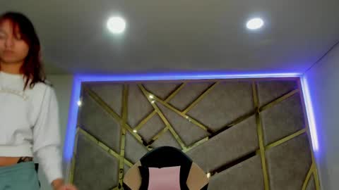  Valeria  online show from February 2025 03:01:02 AM