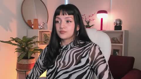 Nahia INDEPENDENT MODEL P online show from February 2026 10:28:02 PM