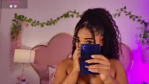 NahiaraReina  online show from May 2026 02:03:01 PM