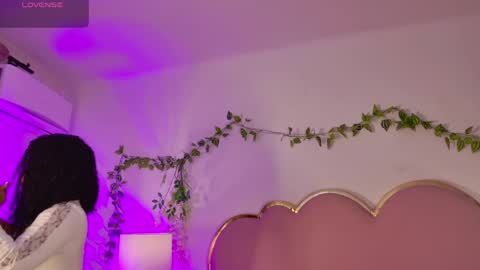 Snapshot of nahiarareina chatting on June 2026 02:10:01 PM NahiaraReina online show from June 2026 02:10:01 PM