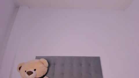 Laura online show from January 2025 06:45:02 AM