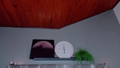  VICTORIA  online show from January 2026 07:48:02 PM