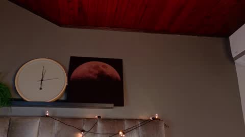  VICTORIA  online show from February 2026 07:40:01 PM