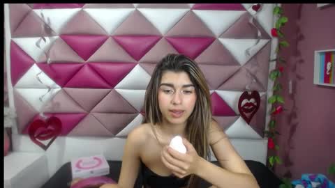 NahomiConnorr online show from January 2025 03:58:02 PM