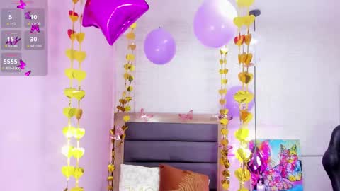 Snapshot of nahomirosse chatting on October 2025 12:13:02 PM SHELBY online show from October 2025 12:13:02 PM