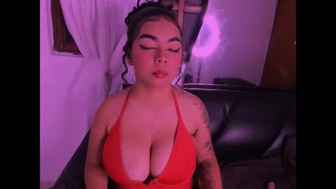 nahomy_hancook online show from November 2025 09:58:01 PM