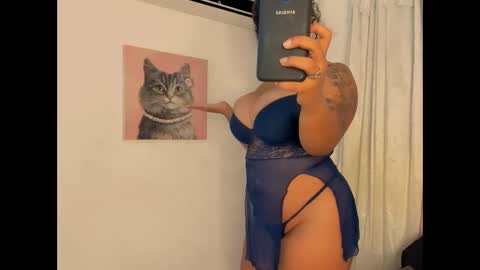 nahomy_hancook online show from November 2025 01:27:01 AM