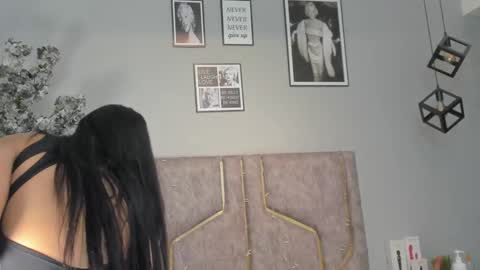 nahomycarterr online show from November 2025 08:07:02 PM