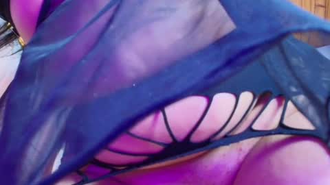 Naia x online show from September 2025 08:09:02 PM