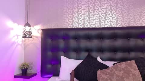 naiaramasson_ online show from May 2026 12:12:01 PM
