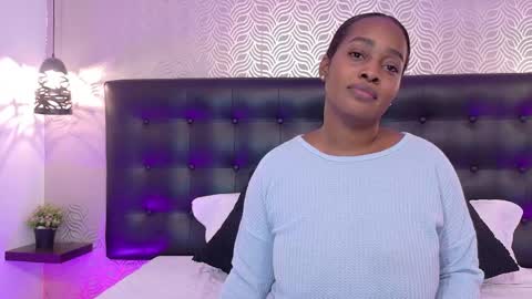Snapshot of naiaramasson_ chatting on June 2026 11:57:01 AM naiaramasson_ online show from June 2026 11:57:01 AM