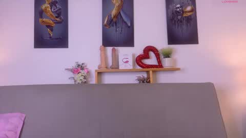 nairagold_ online show from May 2026 12:37:01 AM