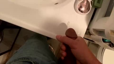 Snapshot of nairda2senoniuq chatting on February 2025 04:32:02 PM nairda2senoniuq online show from February 2025 04:32:02 PM