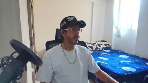 Snapshot of naitsihrc chatting on November 2025 03:01:02 PM Nait online show from November 2025 03:01:02 PM