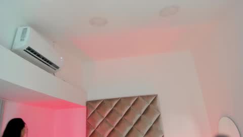 INSTAGRAM  m2221     online show from February 2025 10:03:02 AM