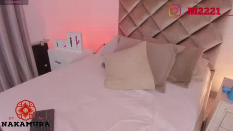 INSTAGRAM  m2221     online show from February 2025 11:29:02 AM