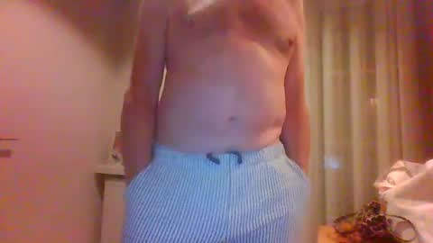 Snapshot of nakedcock5518782 chatting on June 2026 05:41:02 AM nakedcock5518782 online show from June 2026 05:41:02 AM