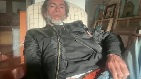 naklitt online show from April 2026 07:00:01 AM