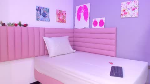 nala_rose_ online show from June 2026 08:35:01 PM