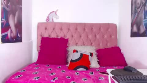 Snapshot of nalaroy chatting on October 2025 04:30:02 PM NALAROY online show from October 2025 04:30:02 PM