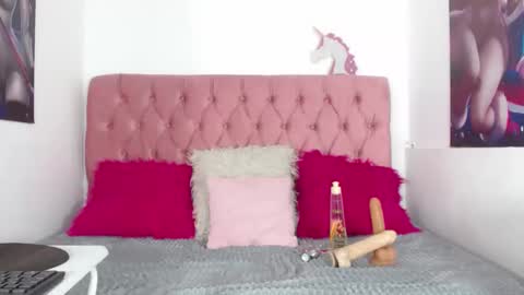 Snapshot of nalaroy chatting on November 2025 04:45:02 AM NALAROY online show from November 2025 04:45:02 AM