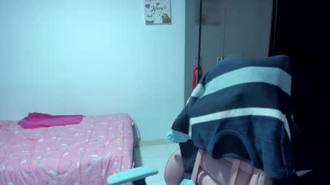 Nami online show from February 2025 02:04:01 AM