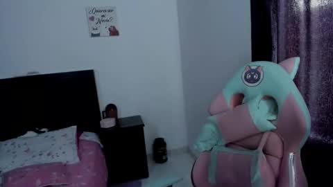 Nami online show from October 2025 09:57:01 PM