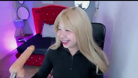 namiko_park online show from February 2025 03:05:02 PM