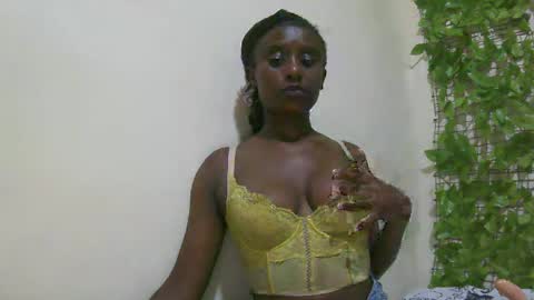 nana2095 online show from May 2026 08:49:01 PM