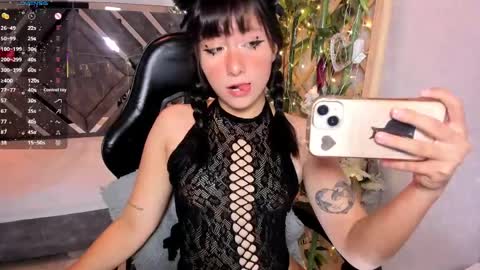 Nanachi online show from April 2026 09:02:01 PM