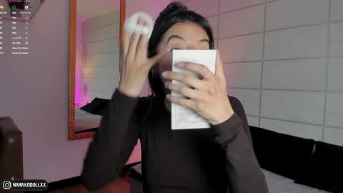 Nana  online show from April 2026 08:53:01 PM