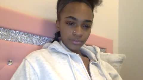 nanaonn online show from March 2026 06:59:01 PM