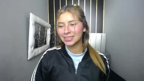 Snapshot of nancy_blonde chatting on April 2026 12:31:01 PM nancy blonde online show from April 2026 12:31:01 PM