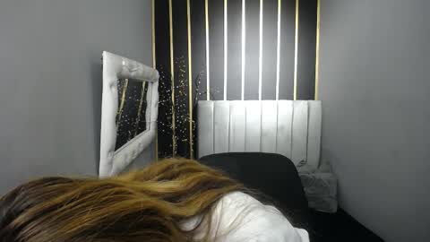 Snapshot of nancy_blonde chatting on May 2026 01:51:02 PM nancy blonde online show from May 2026 01:51:02 PM