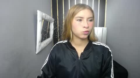 Snapshot of nancy_blonde chatting on May 2026 12:23:01 PM nancy blonde online show from May 2026 12:23:01 PM