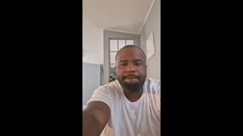 Kcalbzzkcats online show from April 2026 11:08:02 PM