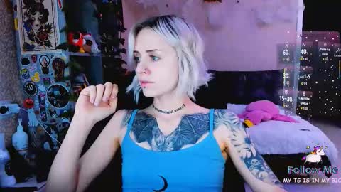 Monday-Friday 12-4 AM and 6-9 AM New York time online show from November 2025 08:22:02 PM