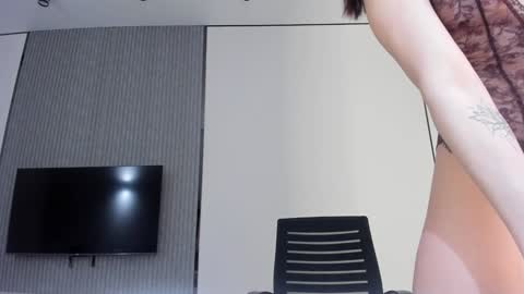 Snapshot of naomi_52 chatting on December 2024 06:31:02 AM Naomi online show from December 2024 06:31:02 AM